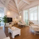 아파트 Lilla Sulla Di Luxury *
