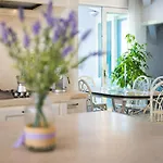 아파트 Lilla Sulla Di Luxury *