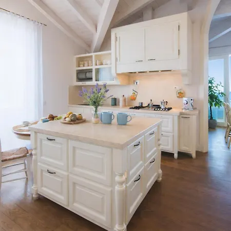 Lilla Sulla Di Luxury * San Vincenzo